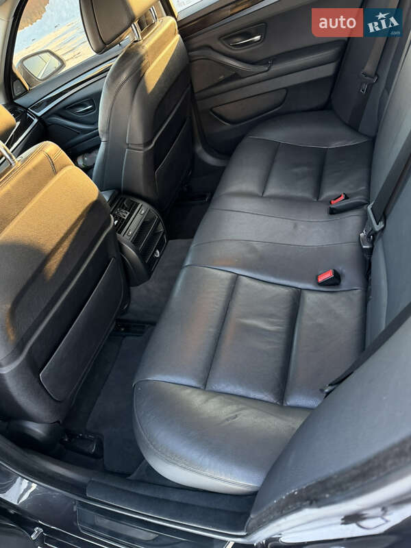 Седан BMW 5 Series 2014 в Ровно