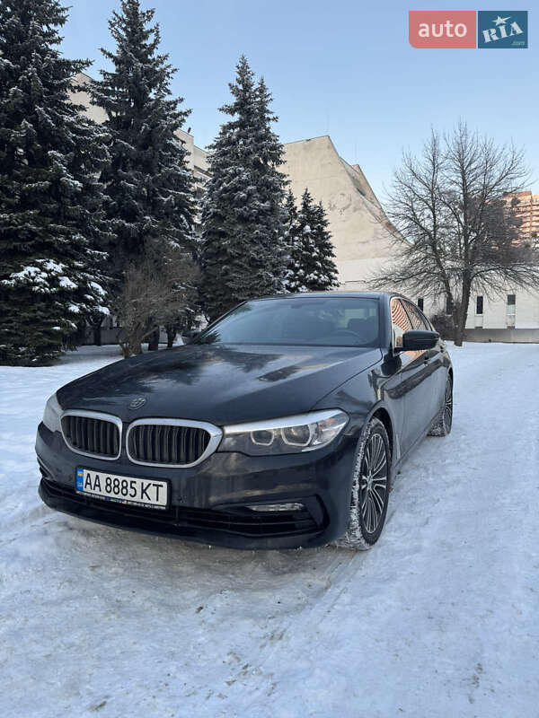 Седан BMW 5 Series 2017 в Кременчуці