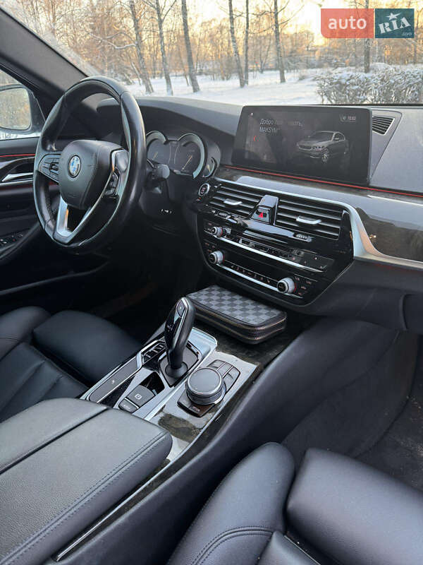 Седан BMW 5 Series 2017 в Кременчуці