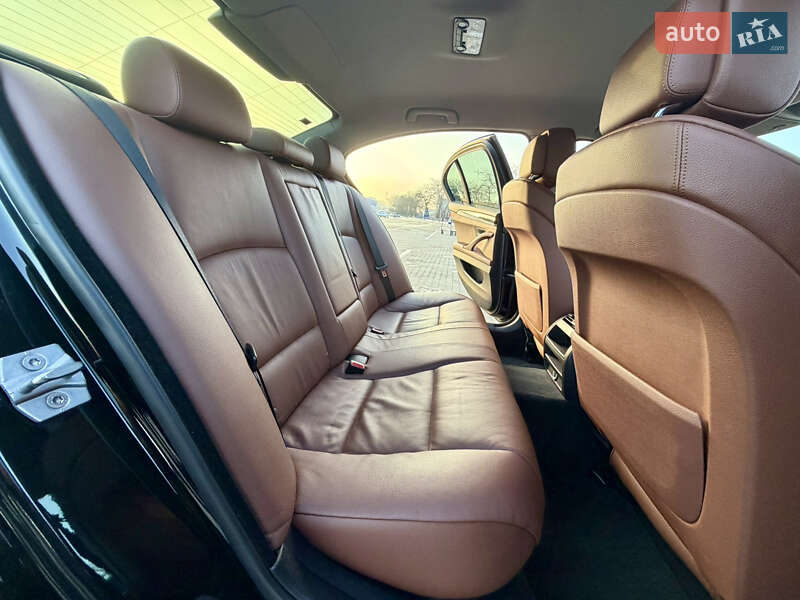 Седан BMW 5 Series 2012 в Одессе