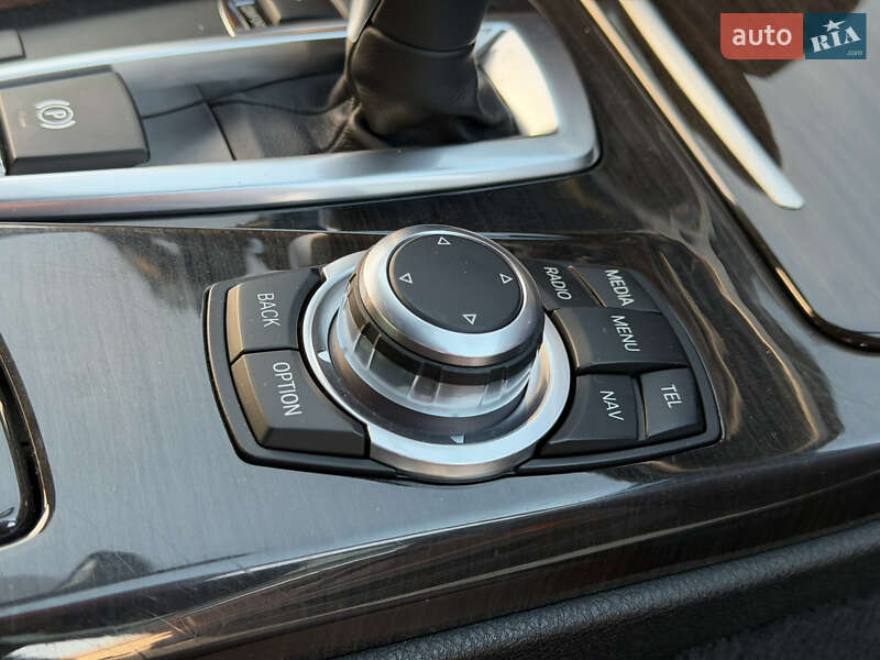 Седан BMW 5 Series 2012 в Одессе