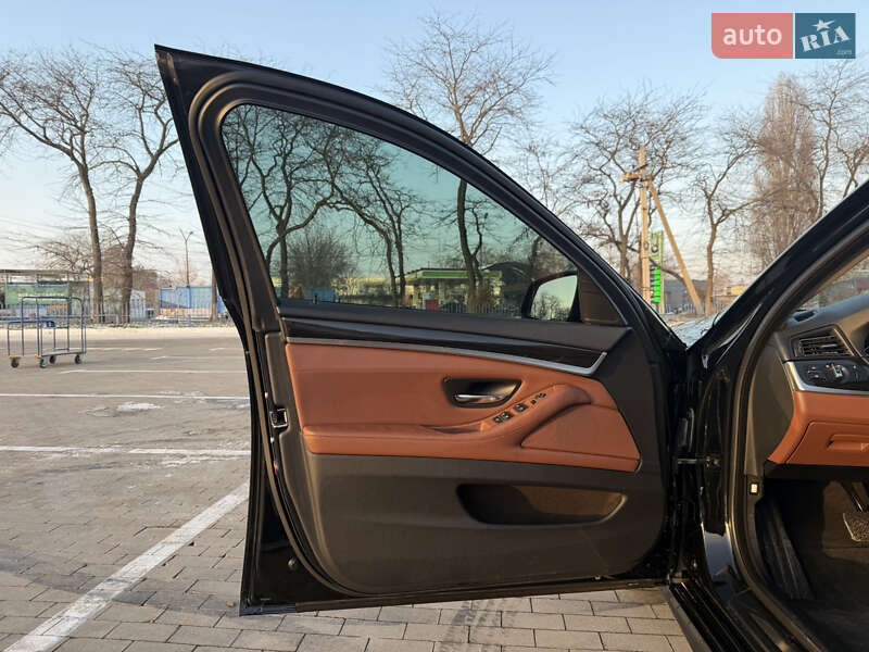 Седан BMW 5 Series 2012 в Одессе