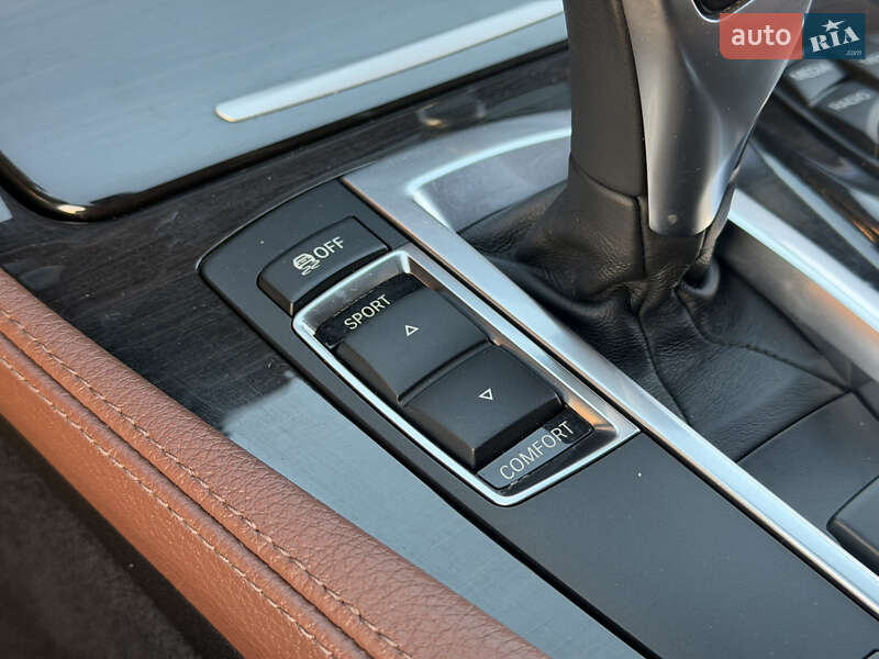 Седан BMW 5 Series 2012 в Одессе