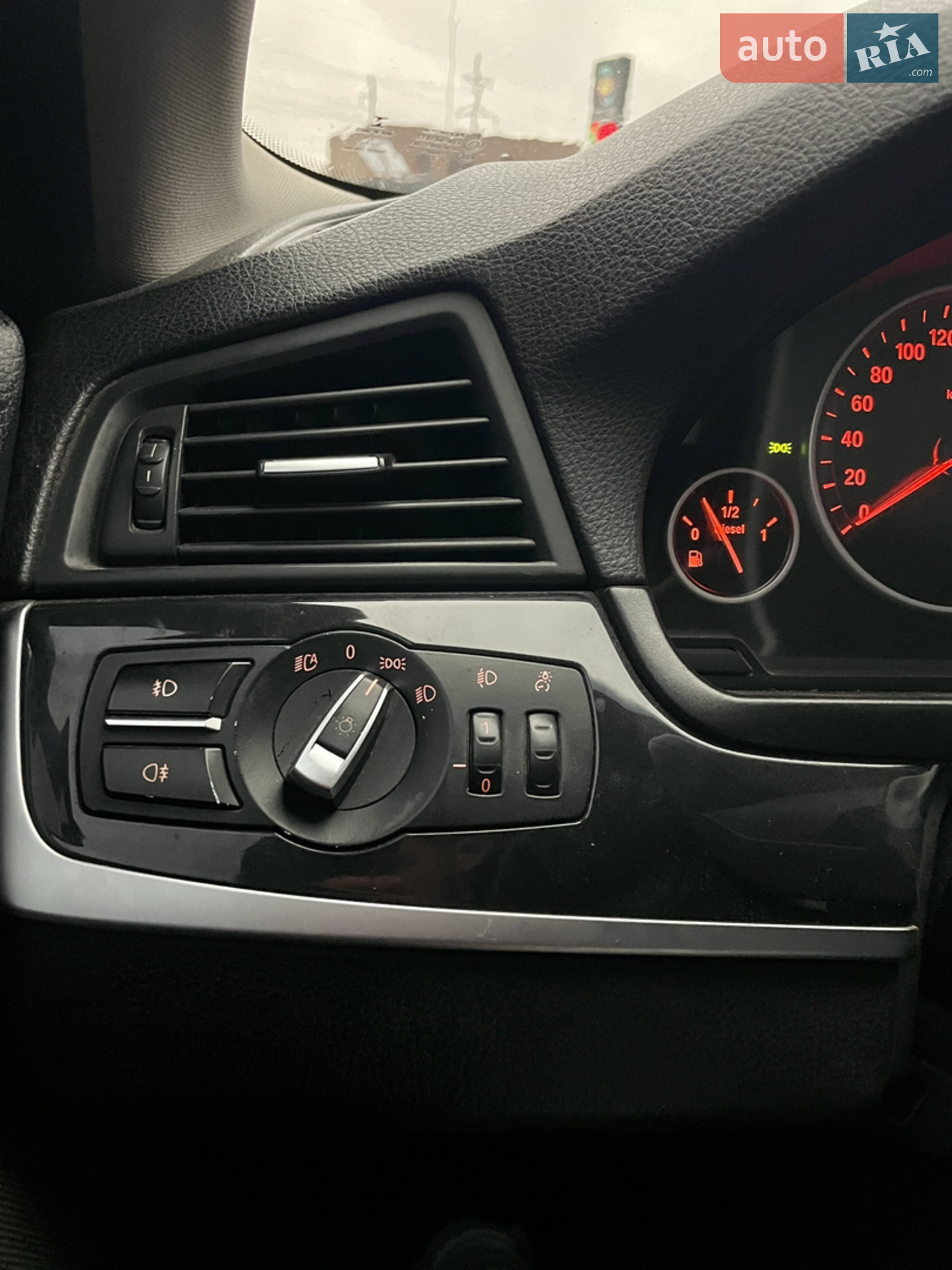 2012 BMW 5er - мініатюра 13