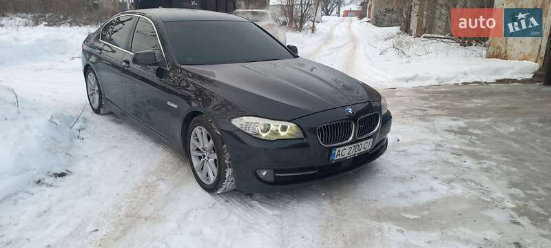 Седан BMW 5 Series 2010 в Харкові