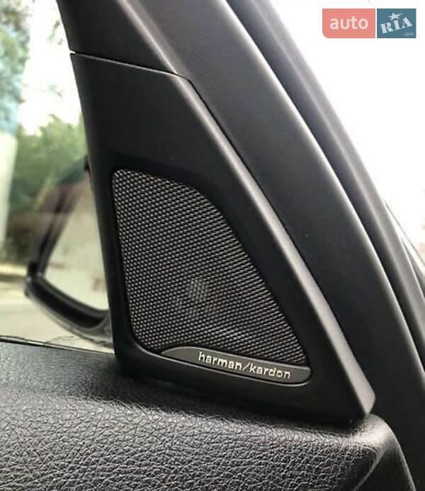 Седан BMW 5 Series 2015 в Львове