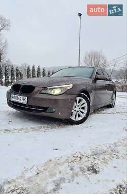 Седан BMW 5 Series 2004 в Львове
