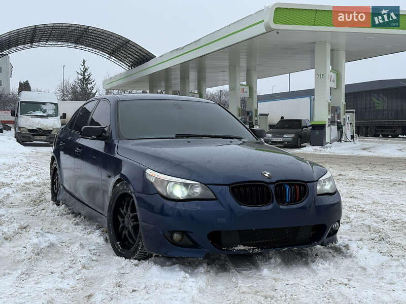 Седан BMW 5 Series 2004 в Каменец-Подольском