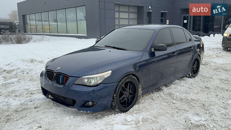 Седан BMW 5 Series 2004 в Каменец-Подольском