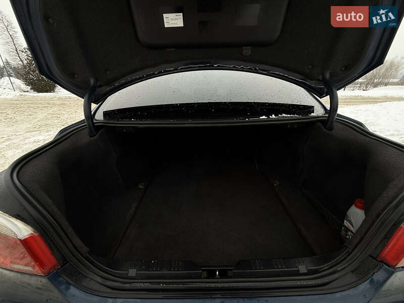 Седан BMW 5 Series 2004 в Каменец-Подольском