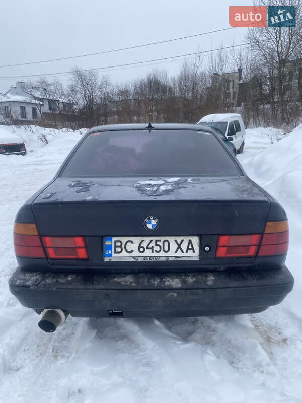 Седан BMW 5 Series 1993 в Львове