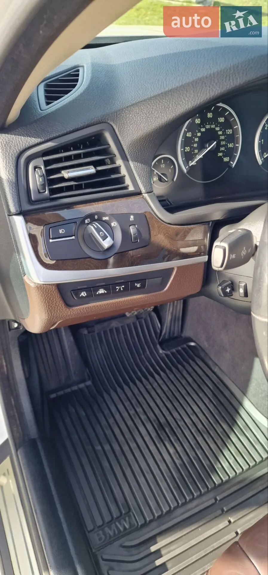 2013 BMW 5er - мініатюра 10