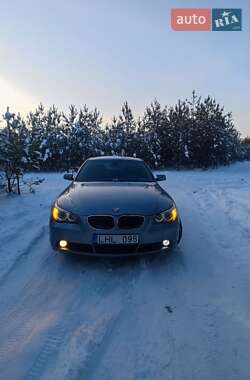 Седан BMW 5 Series 2004 в Рокитном