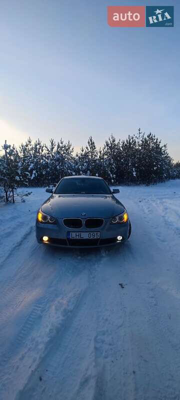 Седан BMW 5 Series 2004 в Рокитном фото Седан BMW 5 Series 2004 в Рокитном