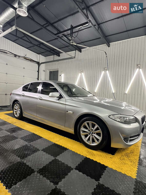 BMW 5 Series 2010 BMW 5 Series 2010