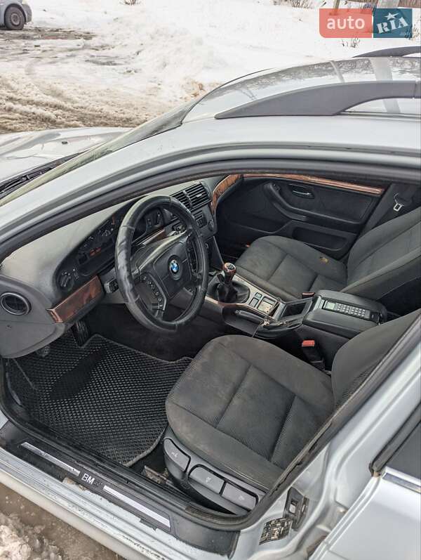 Универсал BMW 5 Series 2000 в Ровно