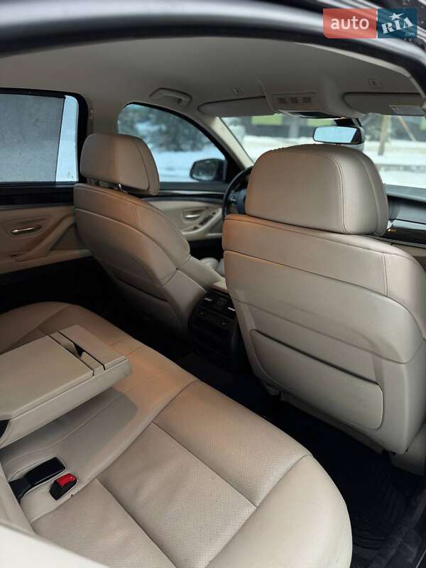 Седан BMW 5 Series 2013 в Ратному