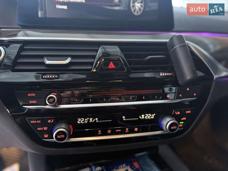 Седан BMW 5 Series 2017 в Звягеле