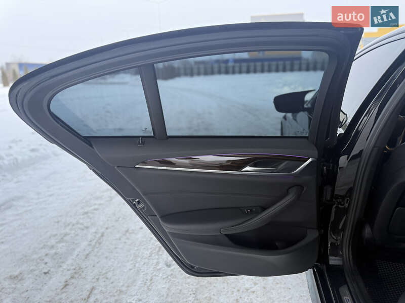 Седан BMW 5 Series 2017 в Звягеле
