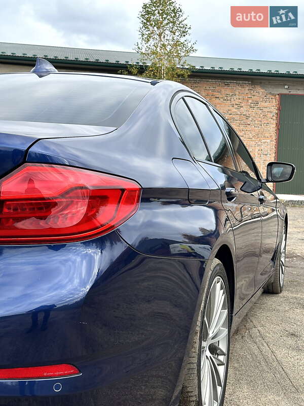 Седан BMW 5 Series 2017 в Днепре
