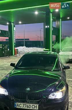 Седан BMW 5 Series 2004 в Камне-Каширском