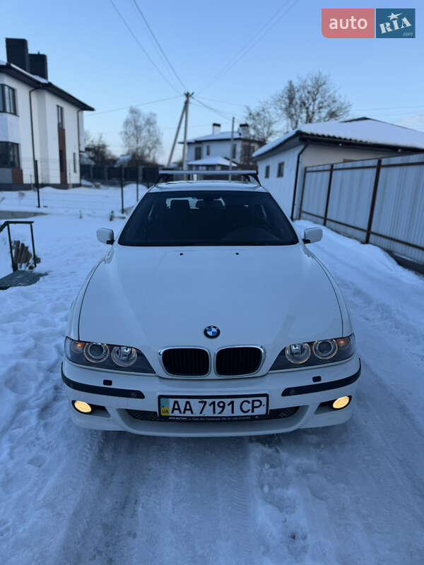 Седан BMW 5 Series 2002 в Львове