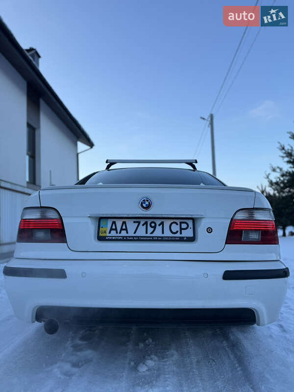 Седан BMW 5 Series 2002 в Львове