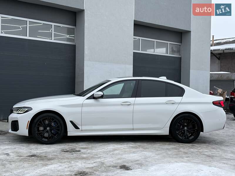 Седан BMW 5 Series 2022 в Львове