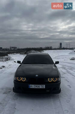 Седан BMW 5 Series 2002 в Киеве