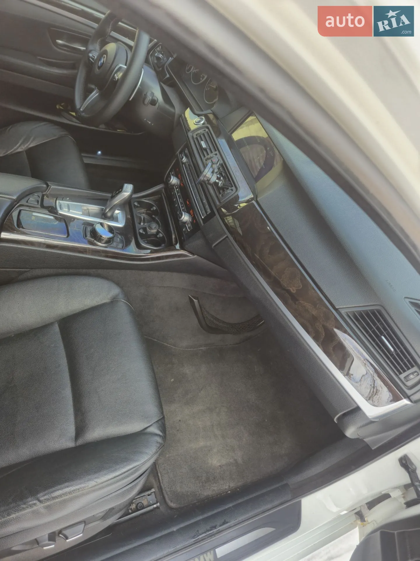 2011 BMW 5er - мініатюра 11