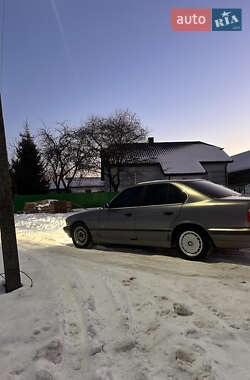 Седан BMW 5 Series 1995 в Львове