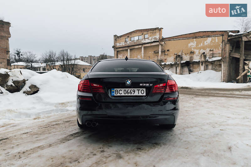 Седан BMW 5 Series 2013 в Львове
