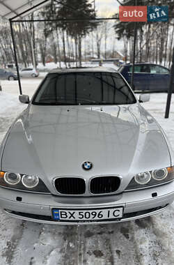Седан BMW 5 Series 2003 в Вінниці