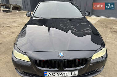 Седан BMW 5 Series 2011 в Тересві
