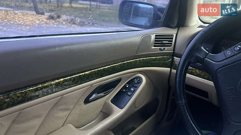 Седан BMW 5 Series 1996 в Краснограде