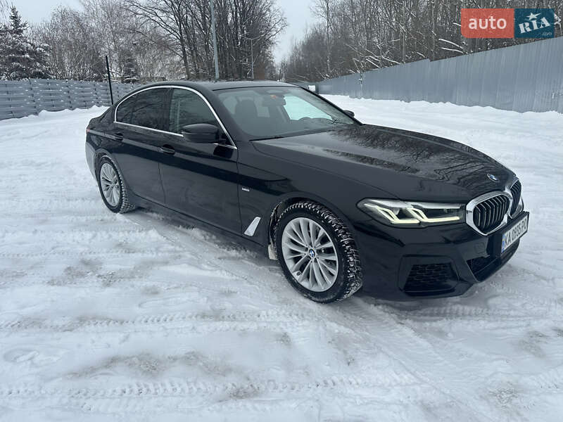Седан BMW 5 Series 2020 в Киеве фото 17 Седан BMW 5 Series 2020 в Киеве