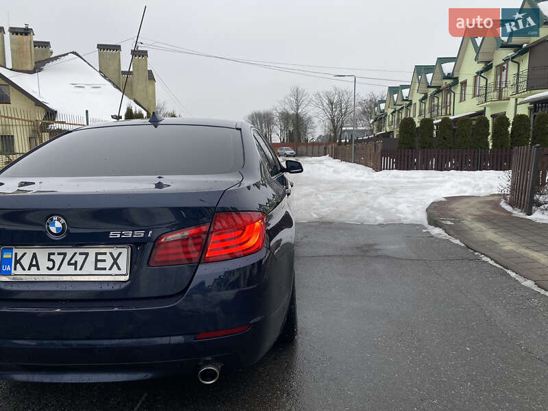 Седан BMW 5 Series 2011 в Стрые