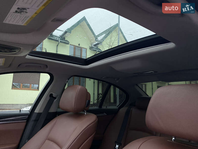 Седан BMW 5 Series 2011 в Стрые