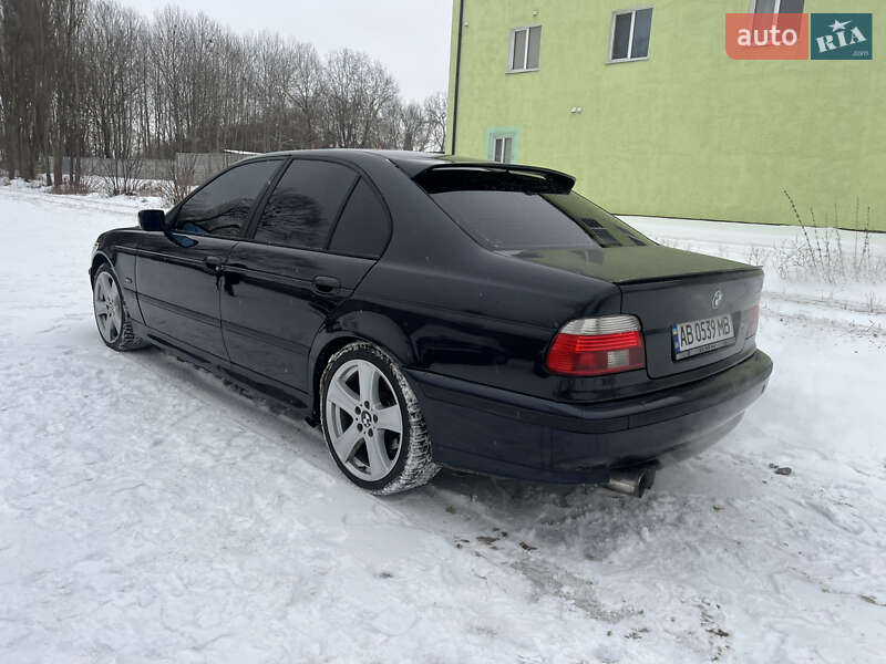 Седан BMW 5 Series 2000 в Виннице