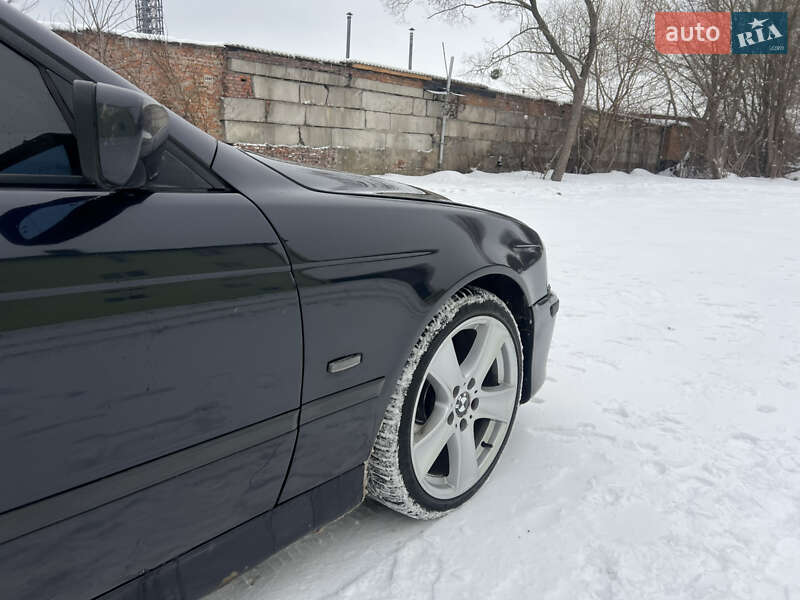 Седан BMW 5 Series 2000 в Виннице