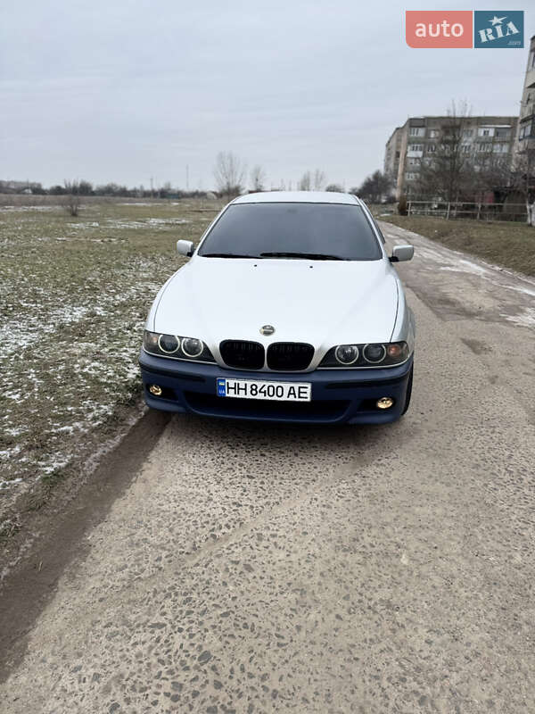 Седан BMW 5 Series 1999 в Снігурівці