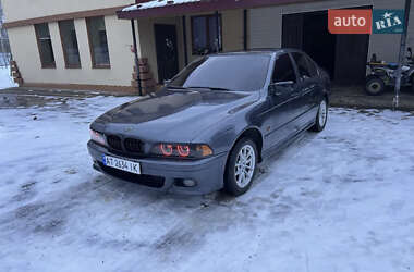 Седан BMW 5 Series 2001 в Косове