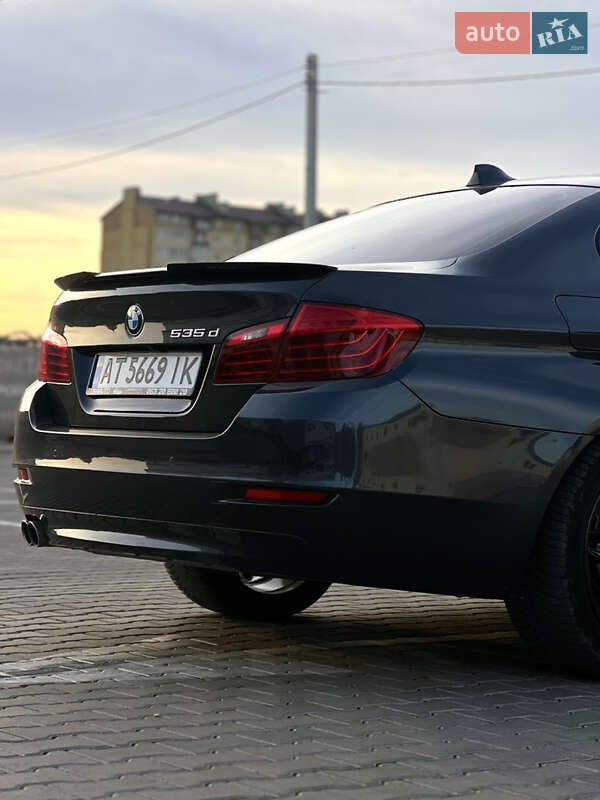 Седан BMW 5 Series 2015 в Ивано-Франковске