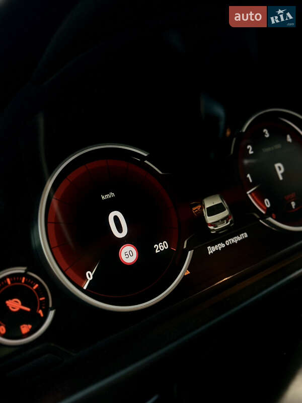 Седан BMW 5 Series 2015 в Ивано-Франковске