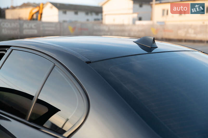 Седан BMW 5 Series 2015 в Ивано-Франковске