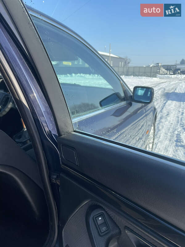 Седан BMW 5 Series 1999 в Березному