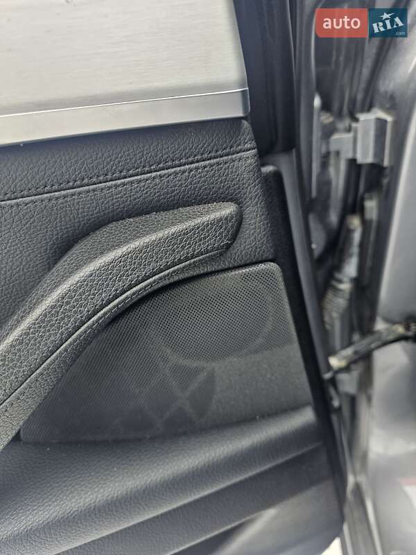 Седан BMW 5 Series 2011 в Здолбуніві