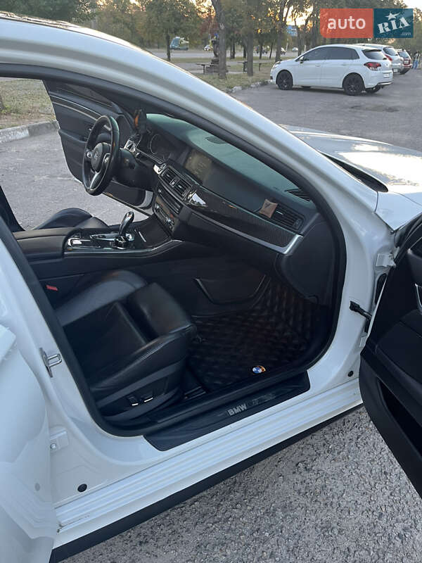 Седан BMW 5 Series 2012 в Запорожье