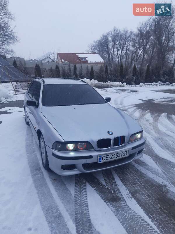 Универсал BMW 5 Series 1998 в Кицмани