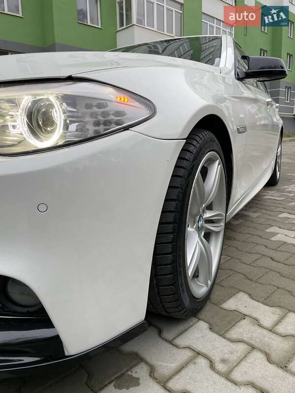 Седан BMW 5 Series 2011 в Львове